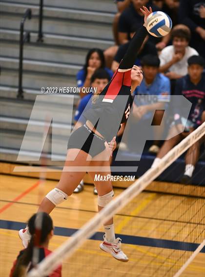 Thumbnail 2 in 'Iolani @ Kamehameha Kapalama photogallery.