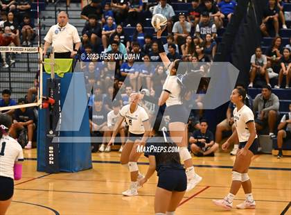 Thumbnail 3 in 'Iolani @ Kamehameha Kapalama photogallery.