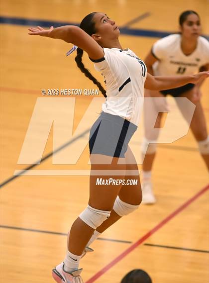 Thumbnail 1 in 'Iolani @ Kamehameha Kapalama photogallery.