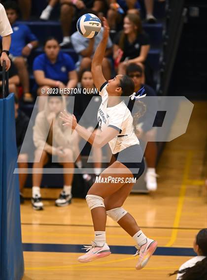 Thumbnail 1 in 'Iolani @ Kamehameha Kapalama photogallery.
