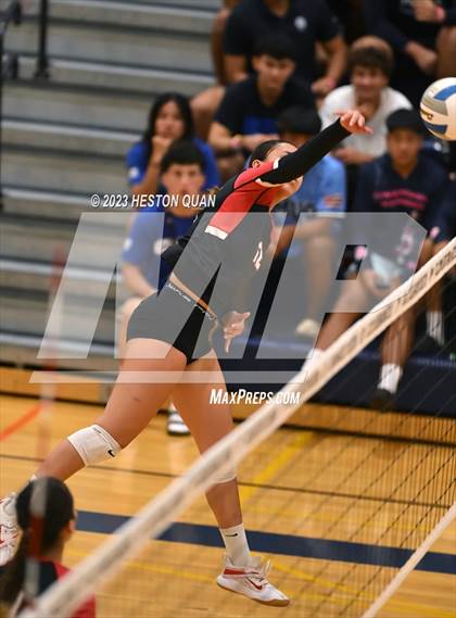 Thumbnail 3 in 'Iolani @ Kamehameha Kapalama photogallery.