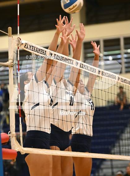 Thumbnail 1 in 'Iolani @ Kamehameha Kapalama photogallery.