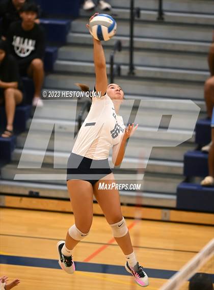 Thumbnail 3 in 'Iolani @ Kamehameha Kapalama photogallery.