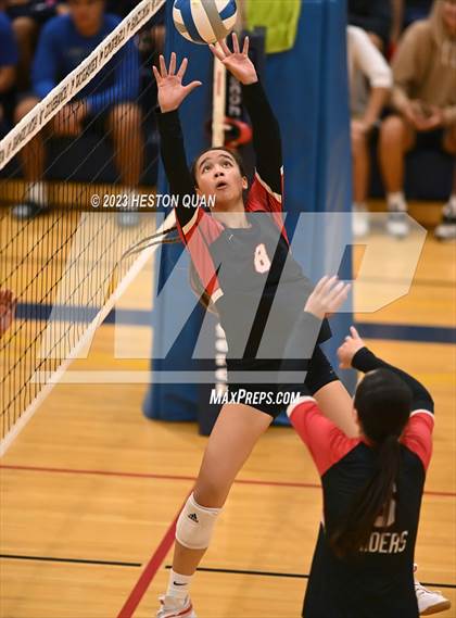 Thumbnail 1 in 'Iolani @ Kamehameha Kapalama photogallery.