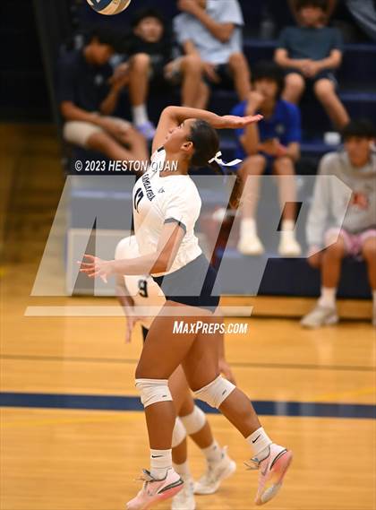 Thumbnail 2 in 'Iolani @ Kamehameha Kapalama photogallery.