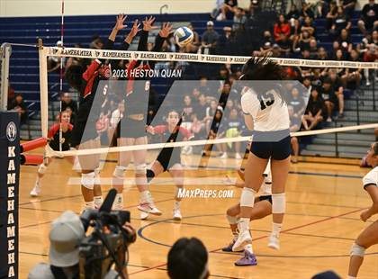 Thumbnail 2 in 'Iolani @ Kamehameha Kapalama photogallery.