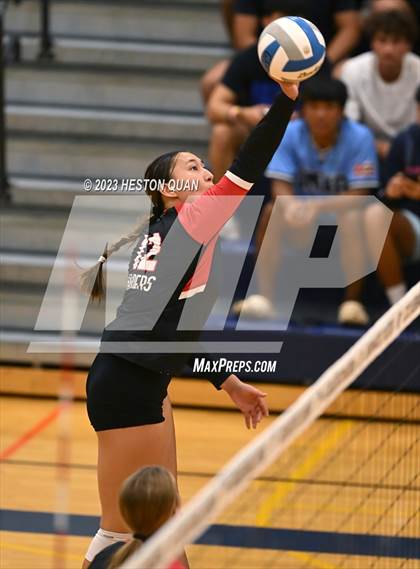 Thumbnail 2 in 'Iolani @ Kamehameha Kapalama photogallery.