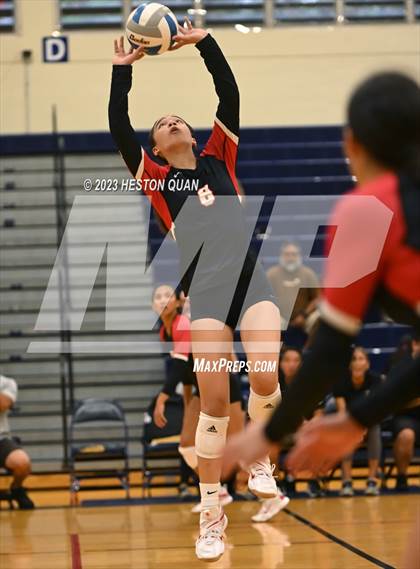 Thumbnail 1 in 'Iolani @ Kamehameha Kapalama photogallery.