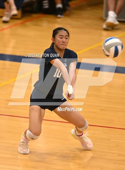 Thumbnail 3 in 'Iolani @ Kamehameha Kapalama photogallery.