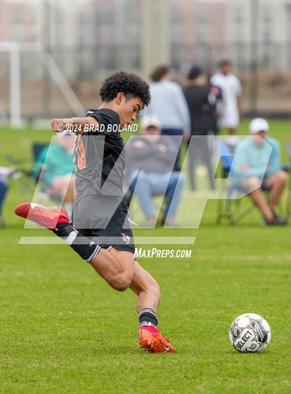 Thumbnail 2 in Baker vs. McGill-Toolen photogallery.