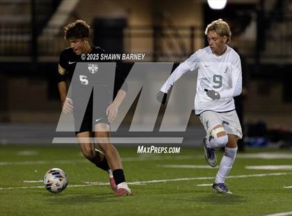 Thumbnail 2 in Covenant Christian vs. Fort Wayne Blackhawk Christian (IHSAA Class 1A Semi-State Championship) photogallery.