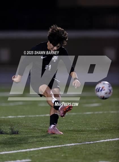 Thumbnail 3 in Covenant Christian vs. Fort Wayne Blackhawk Christian (IHSAA Class 1A Semi-State Championship) photogallery.