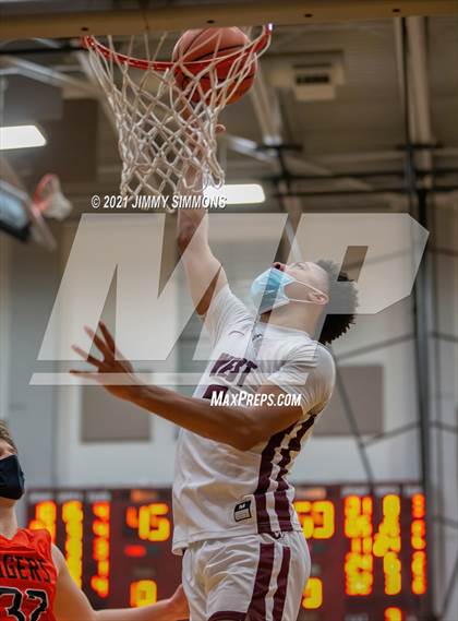 Thumbnail 2 in Edwardsville @ Belleville West photogallery.