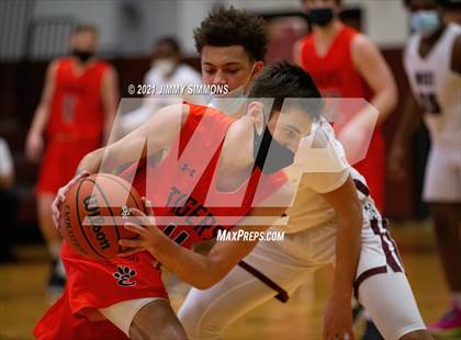 Thumbnail 1 in Edwardsville @ Belleville West photogallery.