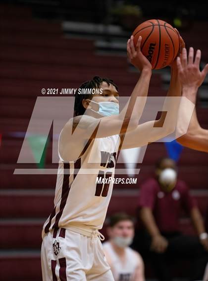Thumbnail 1 in Edwardsville @ Belleville West photogallery.
