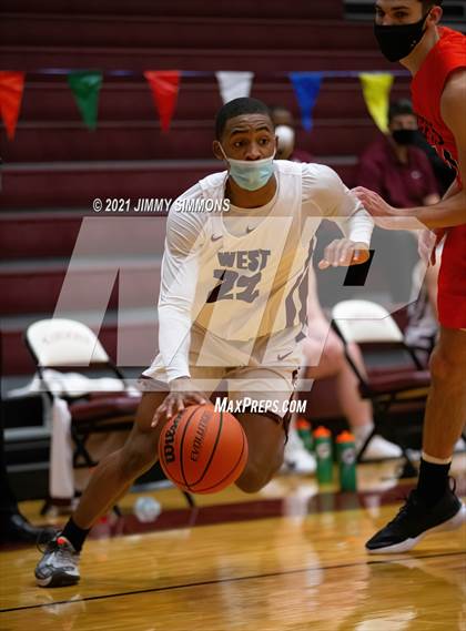 Thumbnail 1 in Edwardsville @ Belleville West photogallery.