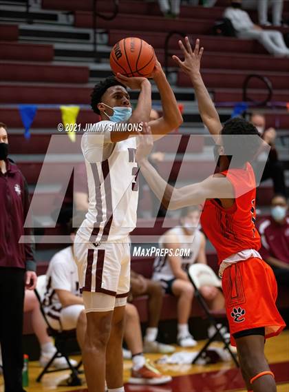 Thumbnail 1 in Edwardsville @ Belleville West photogallery.