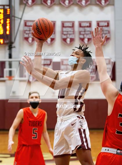 Thumbnail 2 in Edwardsville @ Belleville West photogallery.