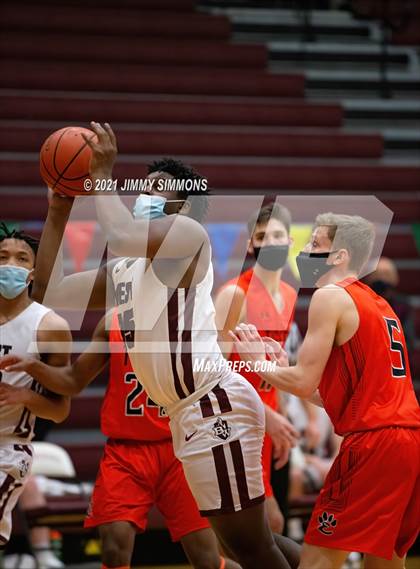 Thumbnail 2 in Edwardsville @ Belleville West photogallery.