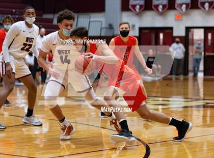 Thumbnail 1 in Edwardsville @ Belleville West photogallery.