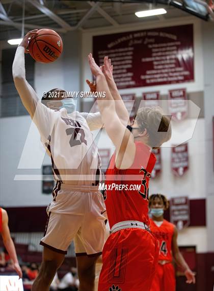 Thumbnail 2 in Edwardsville @ Belleville West photogallery.