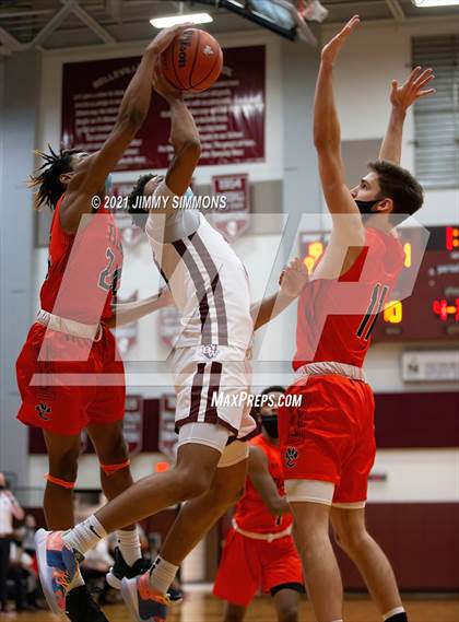 Thumbnail 2 in Edwardsville @ Belleville West photogallery.