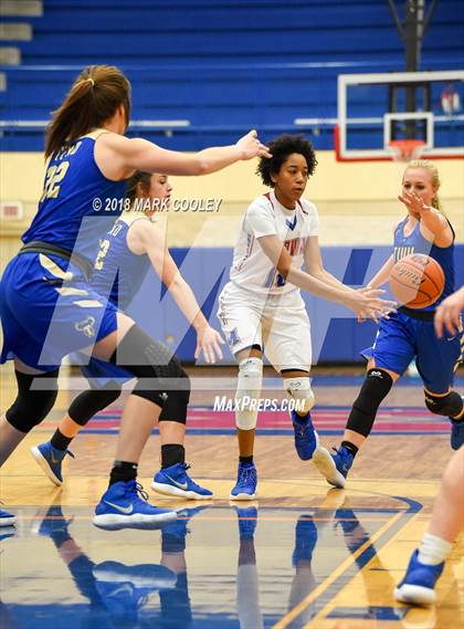 Thumbnail 1 in Midway vs. Tivy (MT Rice Championship) photogallery.