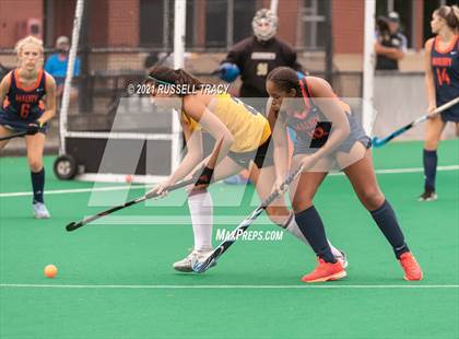 Thumbnail 3 in Kellam vs. Maury photogallery.