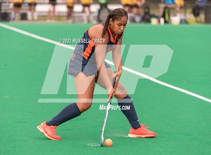 Thumbnail 2 in Kellam vs. Maury photogallery.