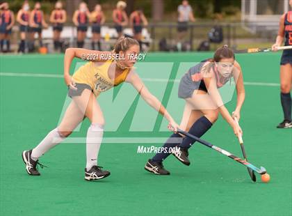 Thumbnail 3 in Kellam vs. Maury photogallery.