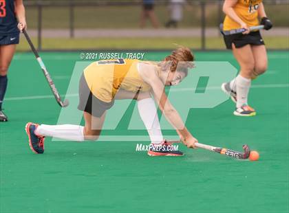 Thumbnail 3 in Kellam vs. Maury photogallery.