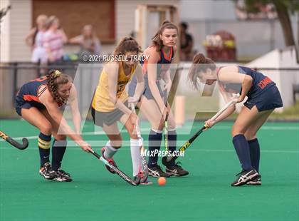 Thumbnail 2 in Kellam vs. Maury photogallery.