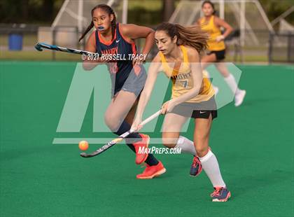Thumbnail 3 in Kellam vs. Maury photogallery.