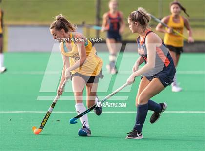 Thumbnail 3 in Kellam vs. Maury photogallery.