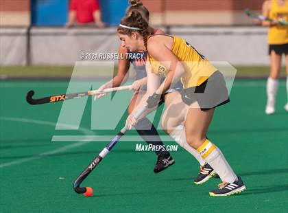 Thumbnail 3 in Kellam vs. Maury photogallery.