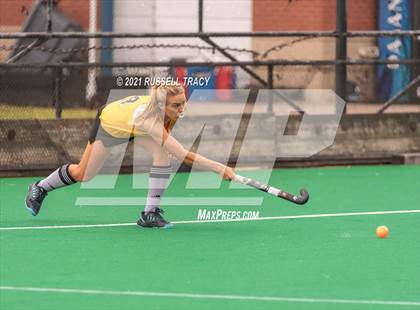 Thumbnail 2 in Kellam vs. Maury photogallery.