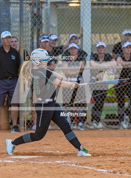 Thumbnail 3 in Lakewood Ranch vs. Venice (FHSAA 7A District 8 Semifinal) photogallery.