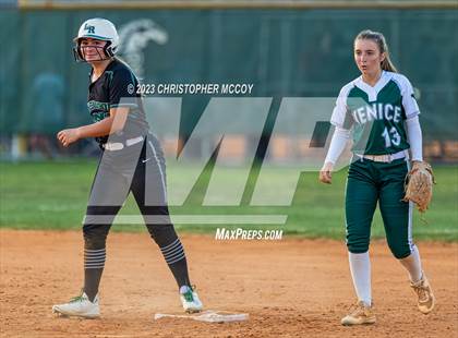 Thumbnail 3 in Lakewood Ranch vs. Venice (FHSAA 7A District 8 Semifinal) photogallery.