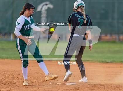 Thumbnail 2 in Lakewood Ranch vs. Venice (FHSAA 7A District 8 Semifinal) photogallery.