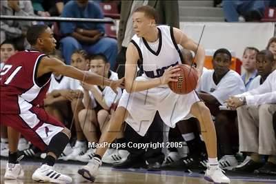 Thumbnail 3 in Laguna Creek vs Franklin (D1 Sec. Final)#1 photogallery.