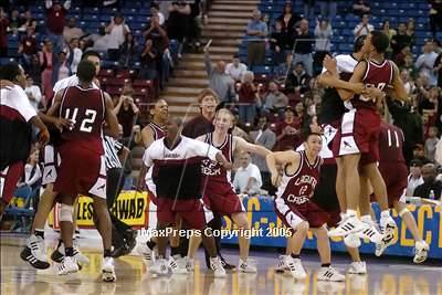 Thumbnail 2 in Laguna Creek vs Franklin (D1 Sec. Final)#1 photogallery.