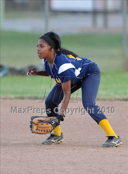 Thumbnail 1 in Inderkum vs. Rodriguez (CIF SJS D3 Playoffs) photogallery.
