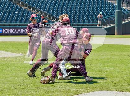 Thumbnail 3 in Hawley vs. Collinsville (UIL 2A Baseball Final) photogallery.