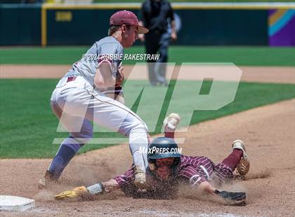 Thumbnail 1 in Hawley vs. Collinsville (UIL 2A Baseball Final) photogallery.