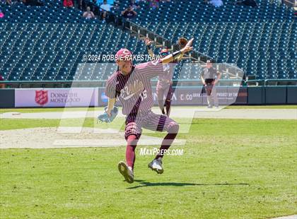 Thumbnail 2 in Hawley vs. Collinsville (UIL 2A Baseball Final) photogallery.