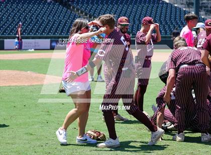 Thumbnail 2 in Hawley vs. Collinsville (UIL 2A Baseball Final) photogallery.