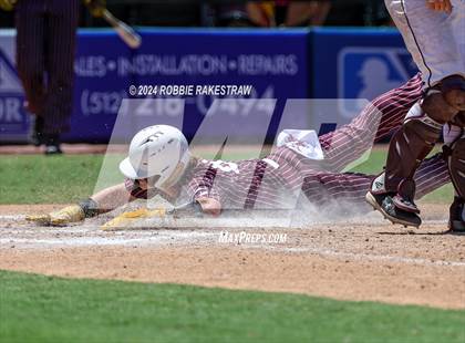 Thumbnail 3 in Hawley vs. Collinsville (UIL 2A Baseball Final) photogallery.
