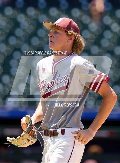 Thumbnail 2 in Hawley vs. Collinsville (UIL 2A Baseball Final) photogallery.