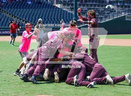 Thumbnail 1 in Hawley vs. Collinsville (UIL 2A Baseball Final) photogallery.