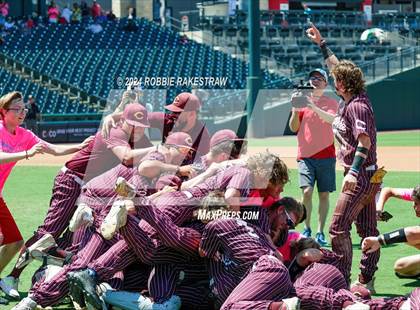 Thumbnail 2 in Hawley vs. Collinsville (UIL 2A Baseball Final) photogallery.